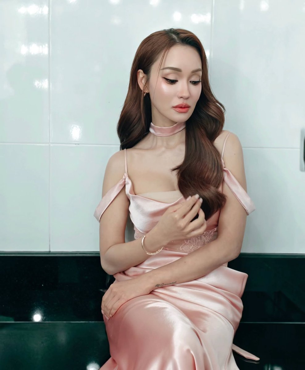 Jorhnwick1234's tweet photo. ชมพู่ https://t.co/fruH0mgKPw