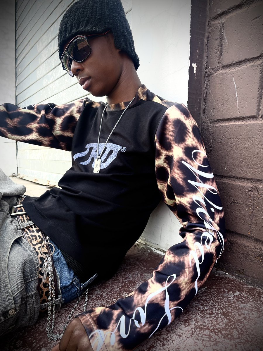 whoisTRD tweet picture