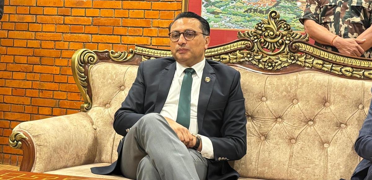 ASawa2975's tweet photo. Nepalese Finance Minister visits India, focusing on economic cooperation and post-disaster reconstruction efforts, highlighting new developments in bilateral relations. https://t.co/T4s6E2iCXM