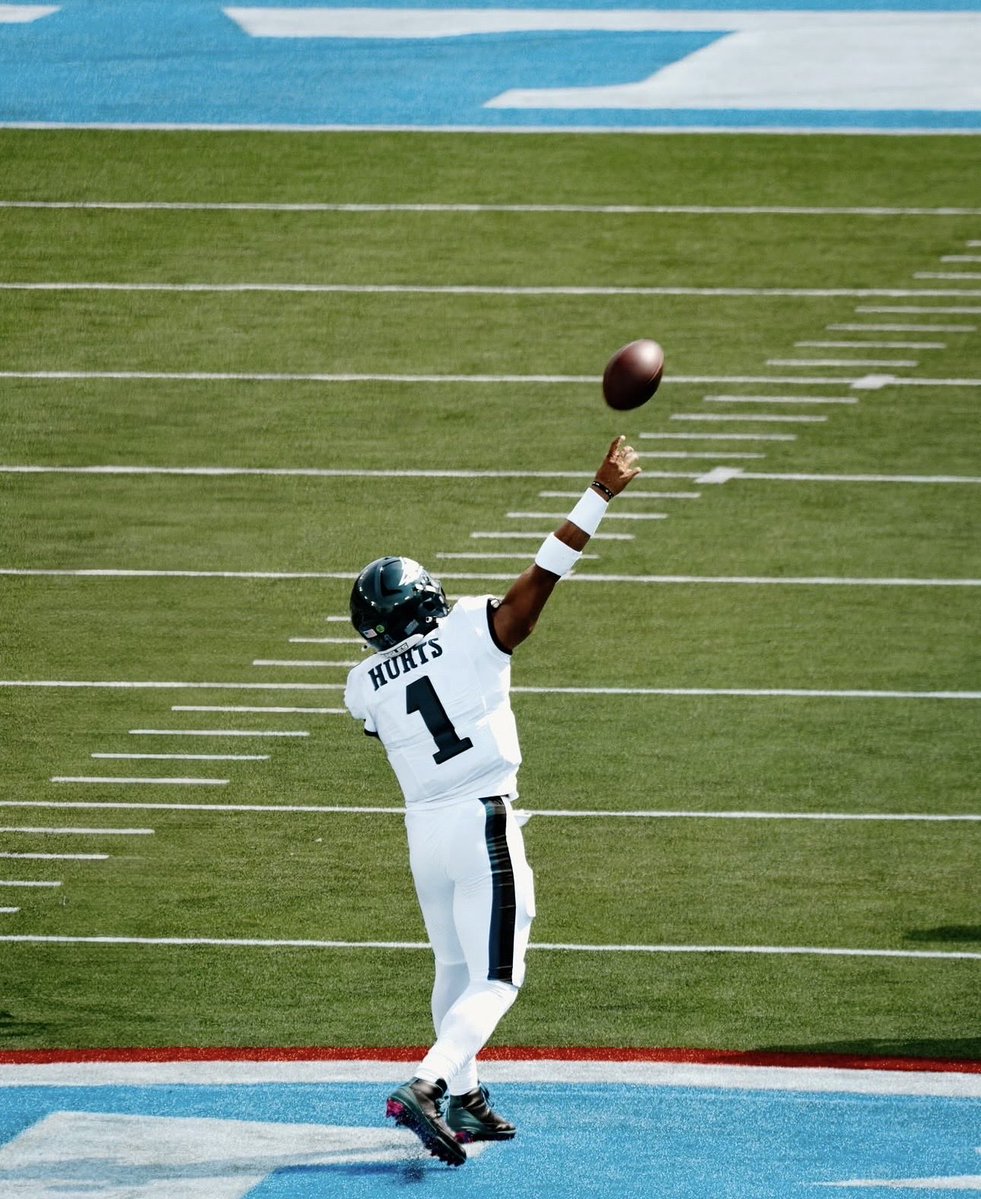 CooperDeJawn3's tweet photo. This is what “let that mf fly” looks like https://t.co/uA98bhNvZl