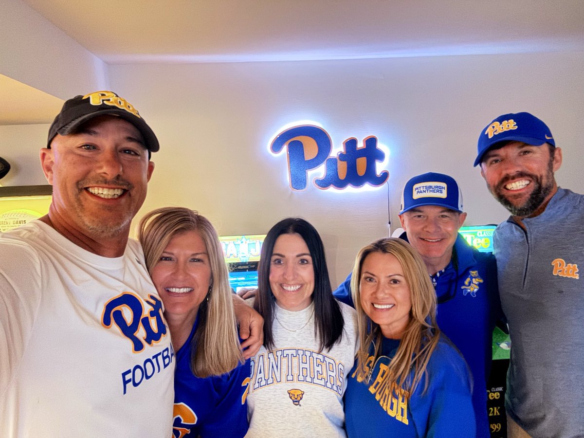 coachbrentdavis's tweet photo. And another one! On to the next! Awesome celebrating wins with great friends! @Pitt_FB with a great opportunity next week. #H2P #BeatVT #OneSnapContract https://t.co/VTjANPmzcV