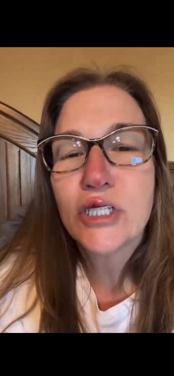 lakimdayornight's tweet photo. @IntolerantMatt So now Laci you identify as a man named Travis? 🤣 that goes against everything you stand for. like I said you created two accounts on two devices just to take that screenshot. remember you also use AI to create your PFP’s Laci, you would lose followers if you used your real pfp https://t.co/30cMF05kjH