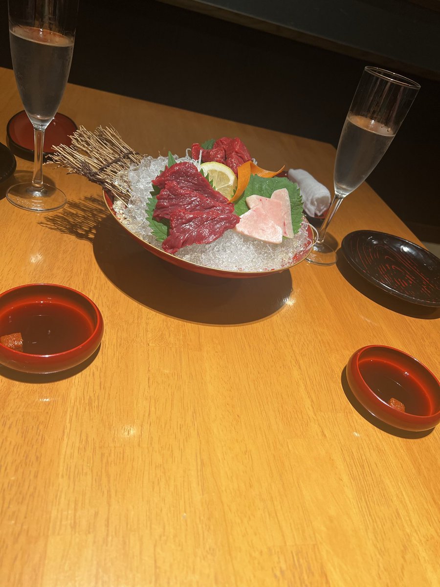 TheJoe746's tweet photo. Ok guys…..

This Japanese dish with raw Horse meat leaves me asking so many questions!

Does everyone eat this?
Is it safe to eat?
What does it taste like?
How is it prepared? https://t.co/4X5Car2vW4