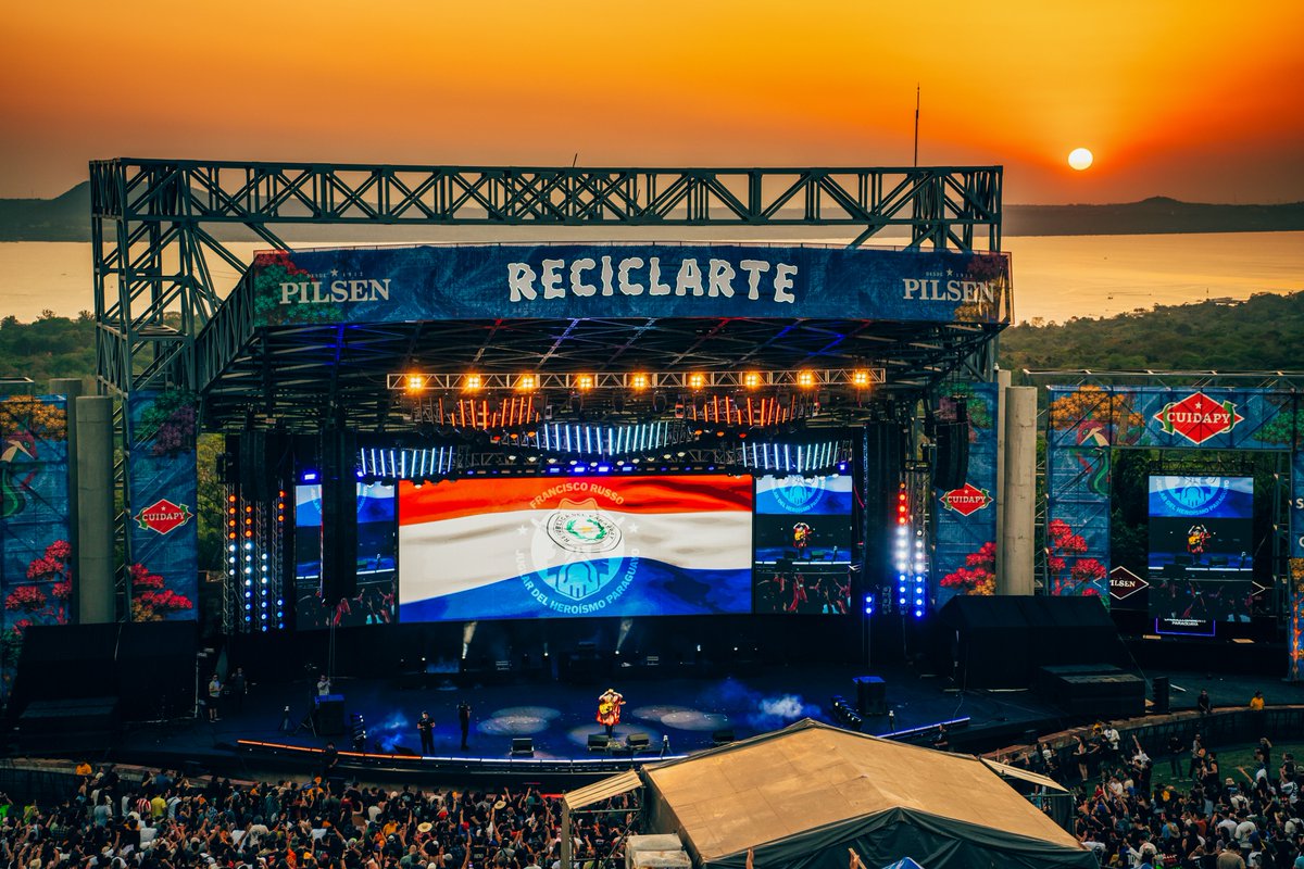 ReciclArtePY's tweet photo. 𝙎𝙄, 𝙏𝙀𝙉𝙀𝙈𝙊𝙎 𝙀𝙇 𝘼𝙏𝘼𝙍𝘿𝙀𝘾𝙀𝙍 𝙈𝘼́𝙎 𝙇𝙄𝙉𝘿𝙊 𝘿𝙀𝙇 𝙋𝘼𝙍𝘼𝙂𝙐𝘼𝙔 🌞🌆🇵🇾

𝗣𝗶𝗹𝘀𝗲𝗻 𝗥𝗲𝗰𝗶𝗰𝗹𝗔𝗿𝘁𝗲 2026 🍻🤘🏻🎸
🗓️ 26 y 27 de Septiembre 
📍Anfiteatro de San Bernardino https://t.co/8DLfhx3l8H