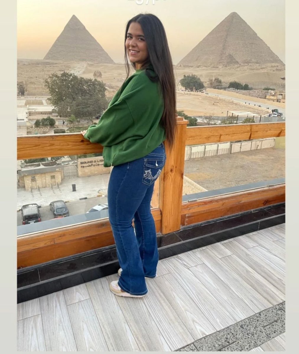 Miromaroni's tweet photo. Part 2
العيلة كلها لبن
ايه رايكم في بنت خالته الصغيرة عندها 14 سنه 🔥🔥
ايه رايكم https://t.co/zbCLAwdIUK