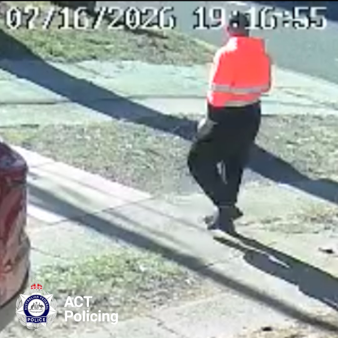 ACTPolicing's tweet photo. ACT Policing is seeking the public’s assistance to identify a man who may be able to assist investigators following a suspicious house fire in Red Hill earlier this year.

More: https://t.co/XKHIL33wxF https://t.co/2yNdvvuXLI
