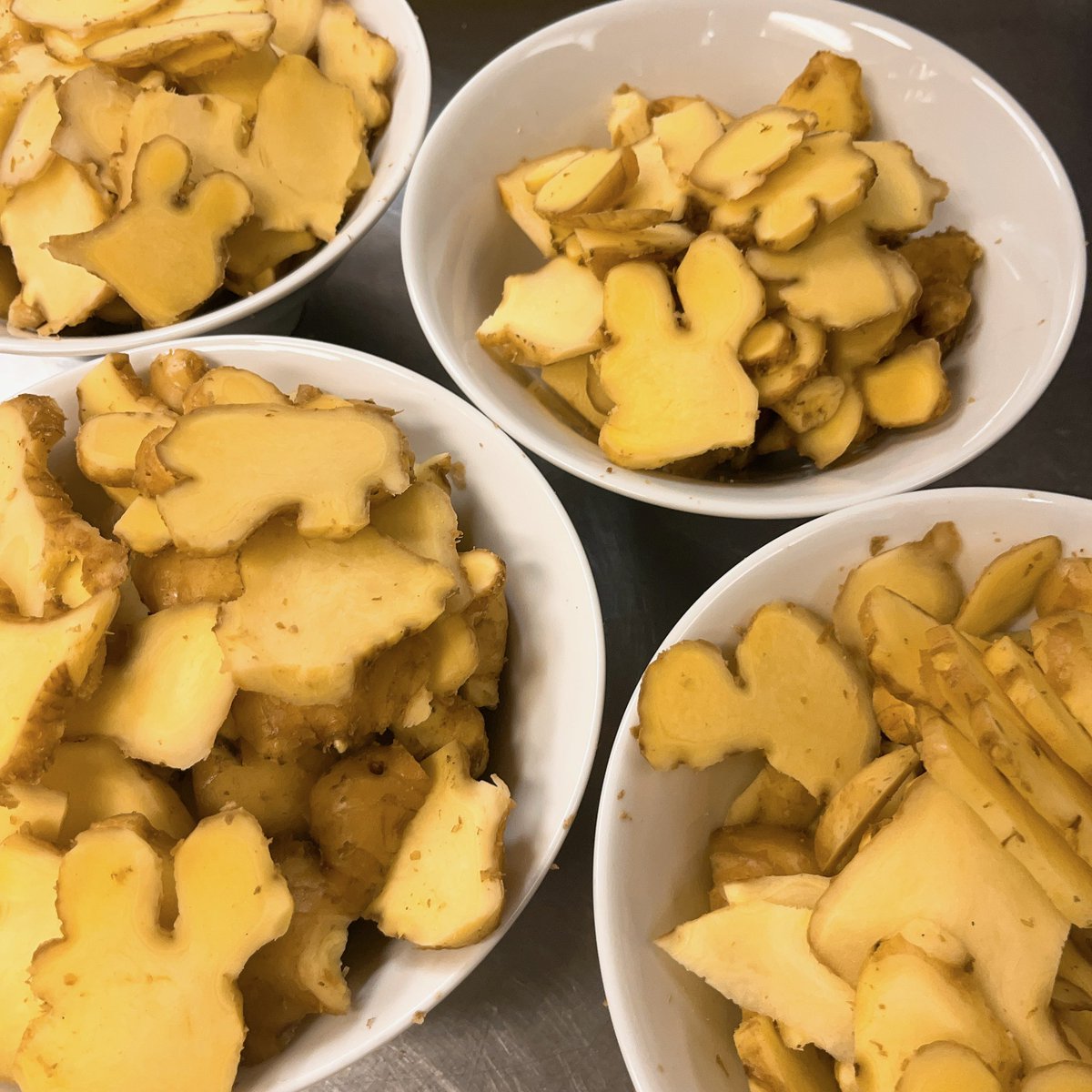seimenkadowaki's tweet photo. 9/27（日）長めの11:00〜16:00L.O🍜
限定「烏賊煮干らーめん」🦑
烏賊も麺も多めに仕込んでます！
本日もお待ち��ております🙇‍♂️ https://t.co/KlEgL8v8Sf