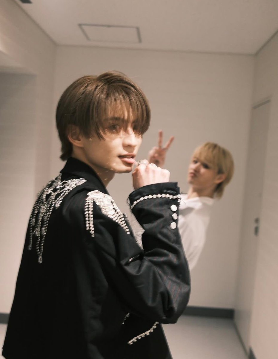 sug_0723000's tweet photo. 레벤치이케멘 그리고 병아리 。 。꩜ https://t.co/mVuf4vrCMx