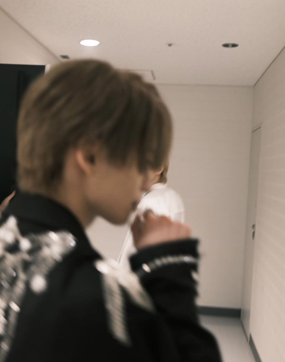 sug_0723000's tweet photo. 레벤치이케멘 그리고 병아리 。 。꩜ https://t.co/mVuf4vrCMx