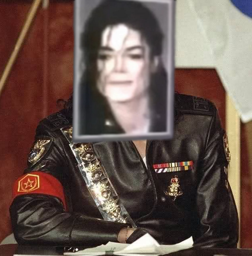 MJMultiverse's tweet photo. The photo used on TV  when the audio of Evan Chandler planning his extortion was revealed.
#MichaelJackson #MJInnocent https://t.co/xFh1QpinsI