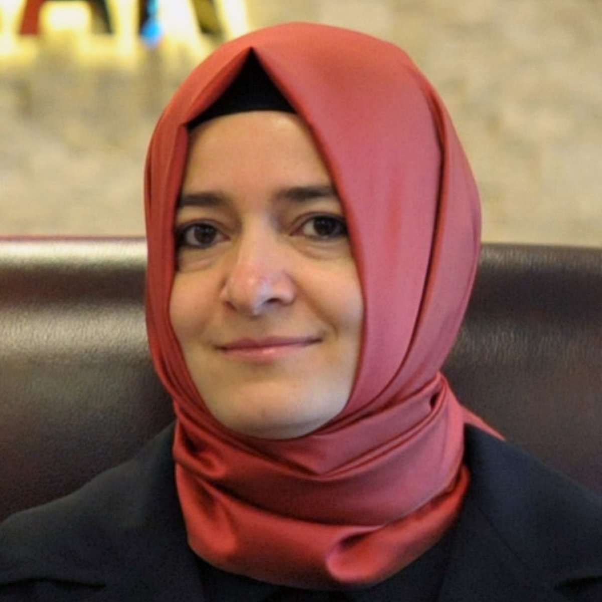 Dex_3135's tweet photo. 🔥 Fatma Betül Sayan Kayan ile Sinan Kaya'nın akraba olduğu ortaya çıktı. https://t.co/lYc8TwTccu