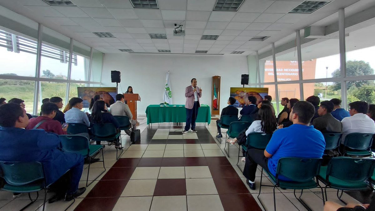 GardunoPasten's tweet photo. Agradezco al Lic.Juan Alberto García Arroyo por la invitación y a la Universidad Mexiquense del Bicentenario, Unidad de Estudios Superiores Ixtapaluca, por recibirme en Impulso Jurídico UES Ixtapaluca 2026.
Fue un honor impartir la conferencia, uso y abuso del derecho penal.
#RGP https://t.co/HrFvxykzWr