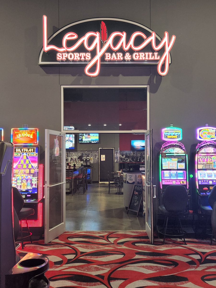 KickapooShawnee's tweet photo. What do you like about watching the game?
Food 😋
Drinks 🍺
Yelling at the TV 🤣
Hanging with friends 🏈
Sneaking away to play some slots 🎰
All of the above! ⬆️ https://t.co/5Re7X1YOBW