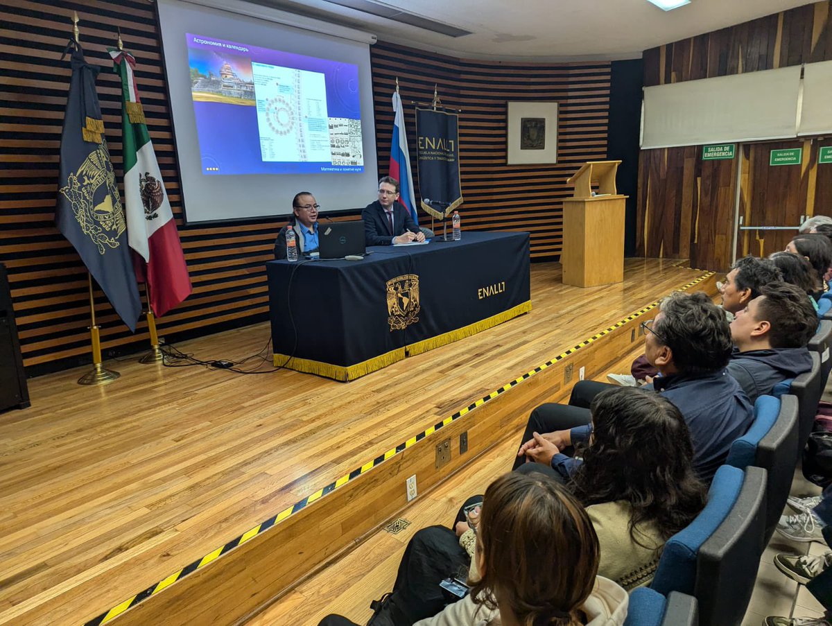 EmbRusiaMexico's tweet photo. 🇷🇺🇲🇽 Yuri Knórozov: el científico ruso que abrió al mundo la escritura Maya

En la ENALLT-UNAM se celebró una conferencia dedicada al destacado científico soviético Yuri Knórozov, presentada por el reconocido experto Juan Carlos Domínguez.

Los Mayas fueron una de las grandes civilizaciones de la historia y una de las pocas que crearon su propio sistema de escritura. Tras el establecimiento del régimen colonial español, casi todos sus manuscritos fueron destruidos y el conocimiento de su escritura se perdió durante siglos.

En 1952, cuando apenas tenía 30 años, Knórozov encontró la clave para descifrar la escritura Maya.

Su hazaña científica permitió al mundo volver a oír la voz de una de las civilizaciones más grandes de la historia de la humanidad.

🐱 También se puede descubrir qué papel desempeñó su gata Asya en su trabajo científico. 😉

🙏 Agradecemos a las autoridades de la ENALLT-UNAM su hospitalidad y su apoyo a la realización de esta conferencia.

🎥 Aquí puedes ver la grabación de la conferencia: 
https://t.co/k1xx2DHvSd