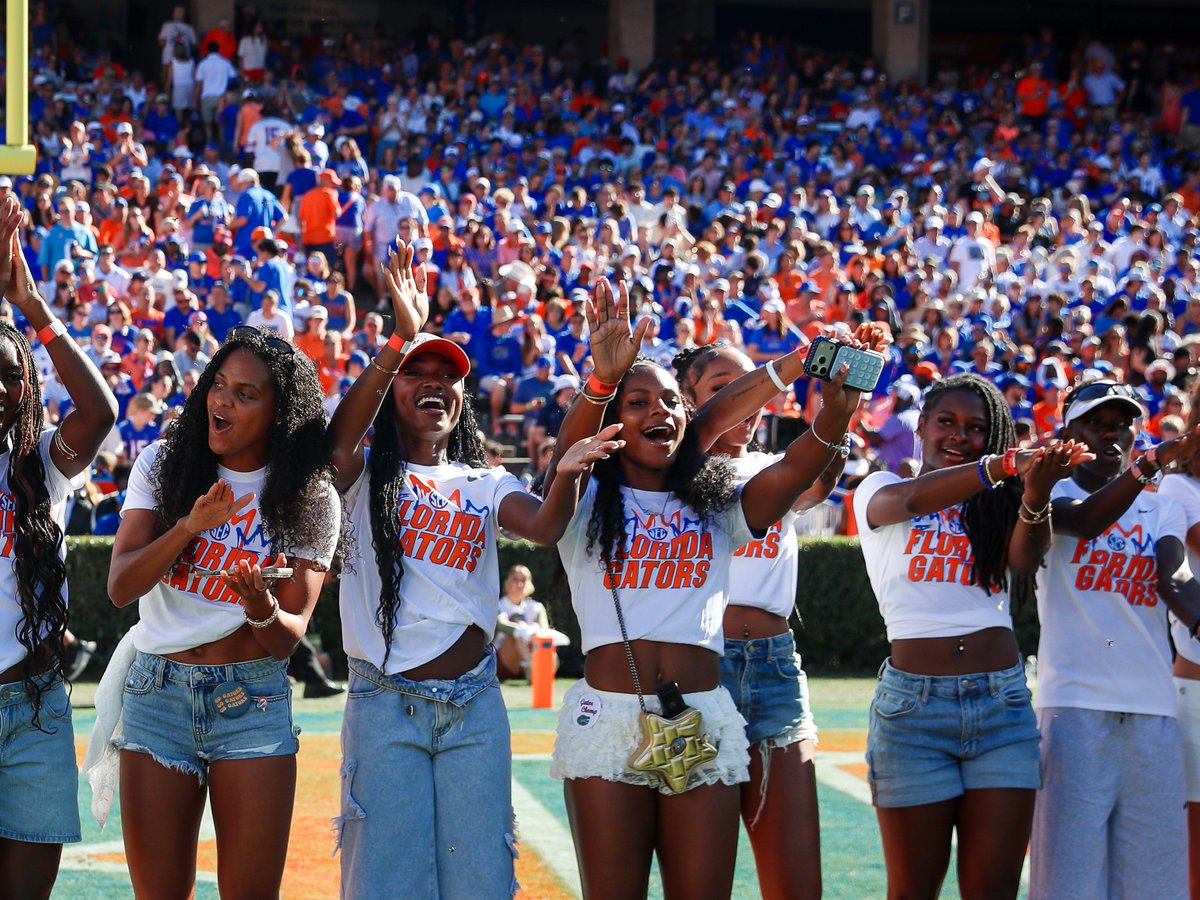 GatorsTF's tweet photo. Triple Crown 🤝  The Swamp https://t.co/WzaxmlAHUA