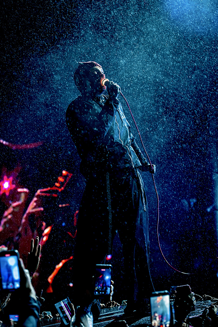 DiegoFF's tweet photo. o momento e a foto. @twentyonepilots #twentyonepilots @21pilotsai @21pilotsvids @21PilotsPaige @21PilotsUSA https://t.co/j5TvgH9LxD