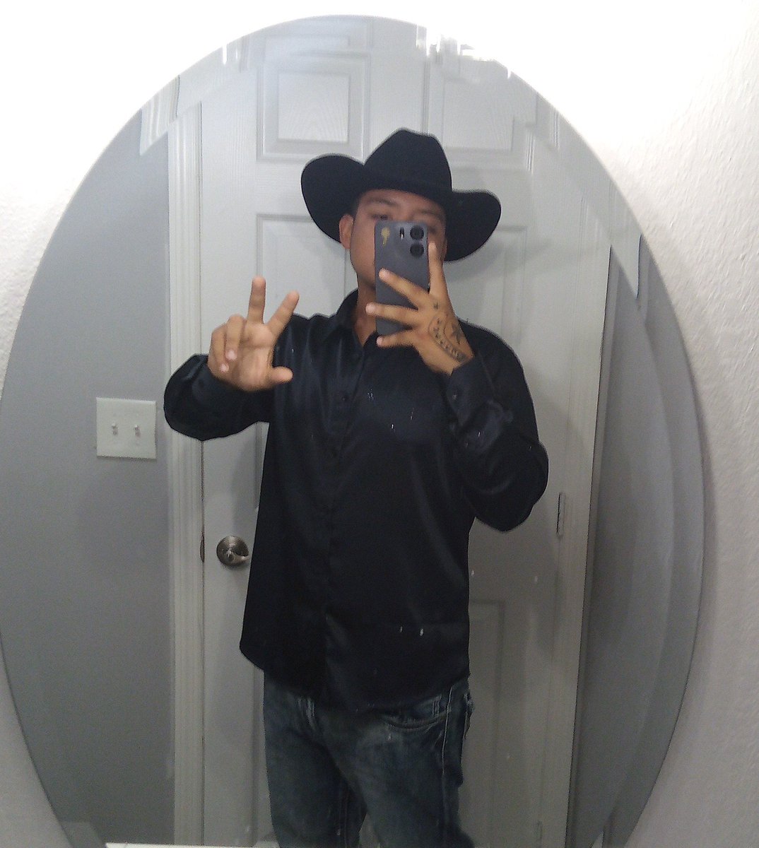 entelact's tweet photo. Im tryna get slurped up hella good by a thick booty bitch. Lmk if u want to (women only) #az #phx #glendale #mesa #tempe #avondale #goodyear #tuscon #azfreaks #azmeets #link https://t.co/6lLQEVBUQE