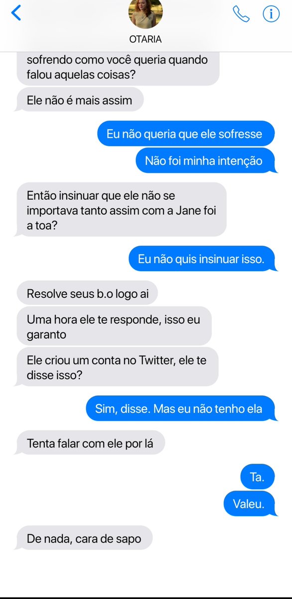 Whmike771's tweet photo. Ela é sempre dura, mas verdadeira. Não contem pra ela que eu disse isso, mas gosto muito dela. As vezes sinto que somos a mesma pessoa em corpos diferentes, isso faz sentido? https://t.co/ALBhyHhXte
