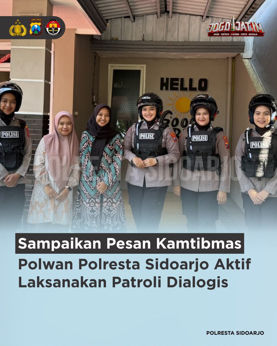 Deltasitik's tweet photo. Polwan Jenggala Presisi Polresta Sidoarjo menyambangi kawasan perumahan. Pesannya sederhana: mari saling peduli, waspada, menjaga lingkungan, dan jangan mudah terprovokasi informasi yang belum tentu benar.
#PolrestaSidoarjo
#PolriUntukMasyarakat
#PolriPresisi https://t.co/PXTSFrpcR7