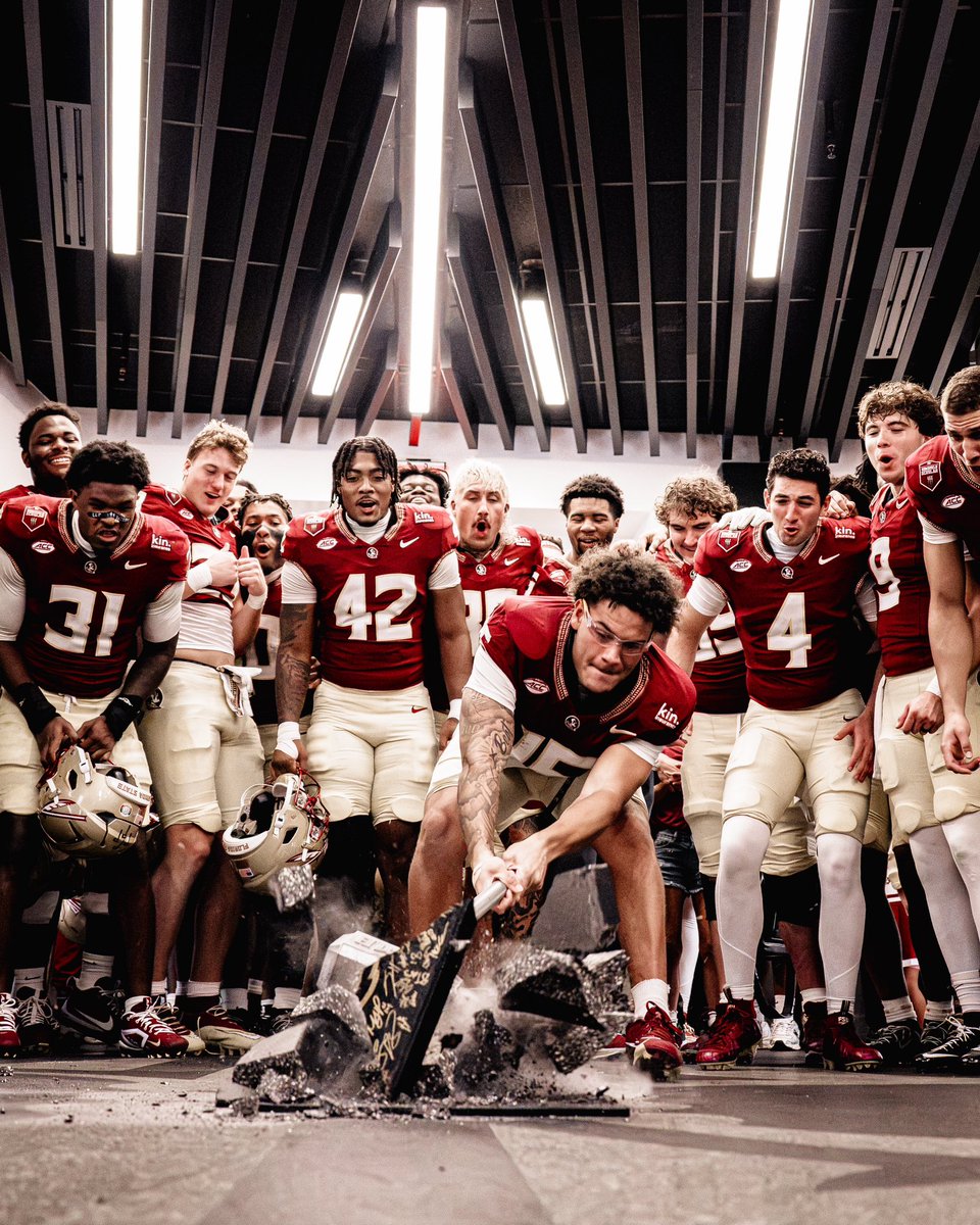 FSUFootball's tweet photo. Career day for Jayvan = Rock Break

#NoleFamily https://t.co/POJmpzDLfj