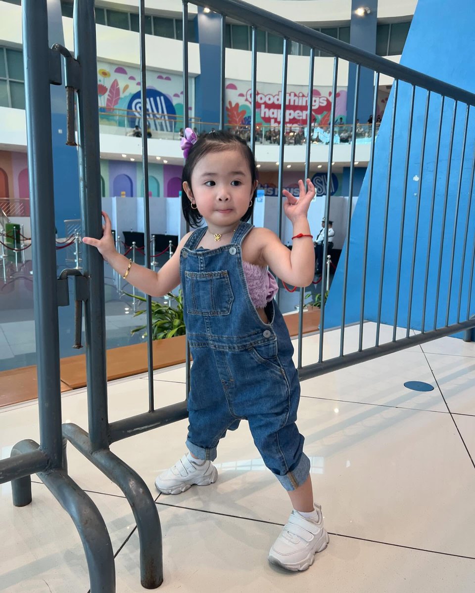 s2samucas2's tweet photo. Yesterday’s fit: @hm_kids, @shein_kids https://t.co/MOUqFaZ1G6