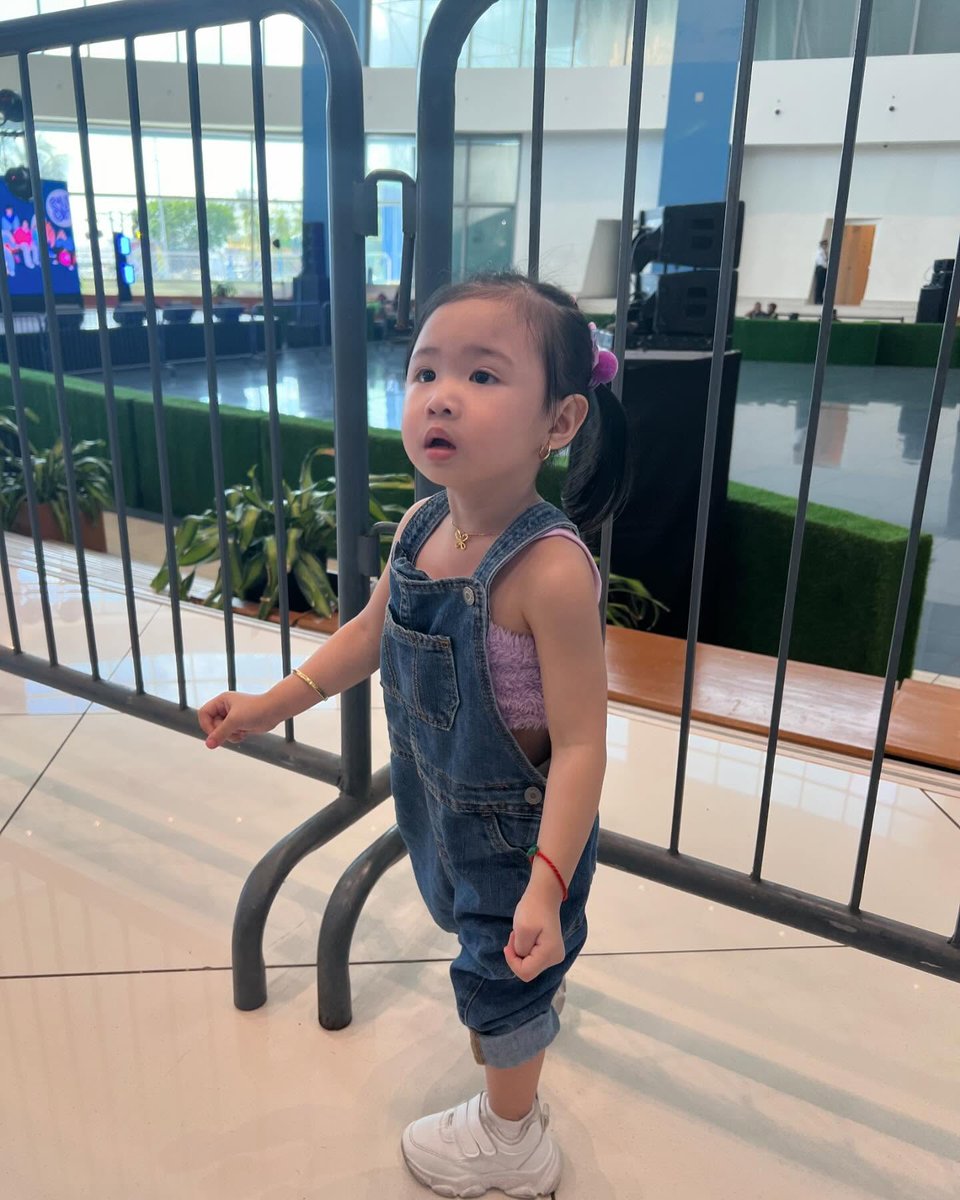 s2samucas2's tweet photo. Yesterday’s fit: @hm_kids, @shein_kids https://t.co/MOUqFaZ1G6