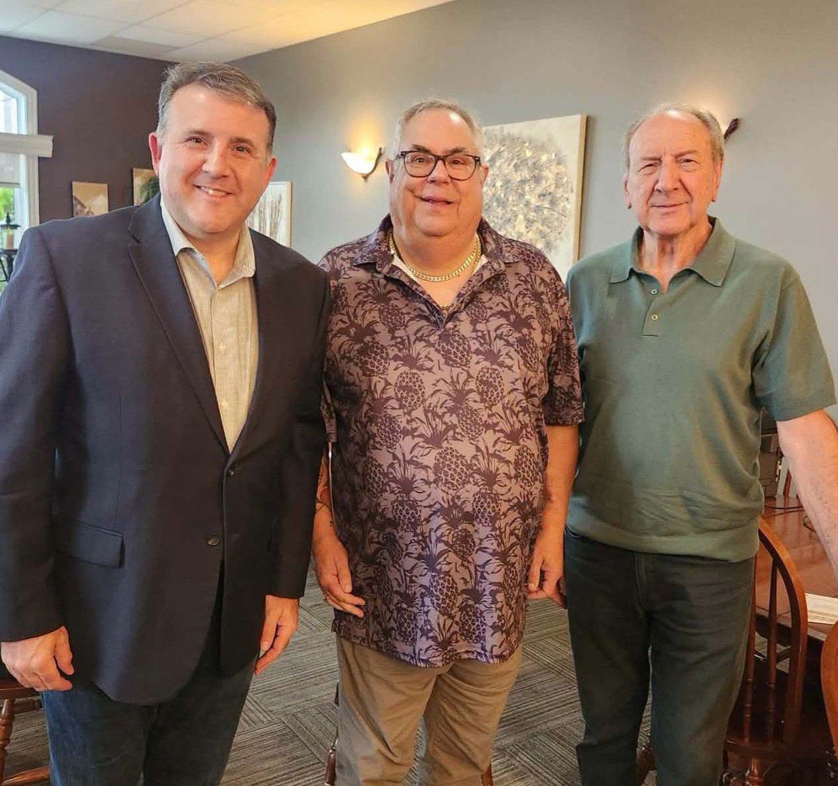 DanielAllainNB's tweet photo. Excellents échanges avec les membres du PC à Champdoré/Saint-Antoine, Dieppe, et Riverview!

N’oubliez pas de :  
✅ Surveiller votre boîte aux lettres pour recevoir votre bulletin de vote. 
✅ Le remplir et le retourner par la poste avant le 5 octobre.  
✅ Communiquer avec nous si vous avez besoin d’aide.

-------------

Great discussions with PC members in Champdoré/Saint-Antoine, Dieppe and Riverview!

Be sure to:  
✅ Check the mail for your ballot. 
✅ Complete and mail it back before Oct 5.
✅ Contact us if you need assistance.
