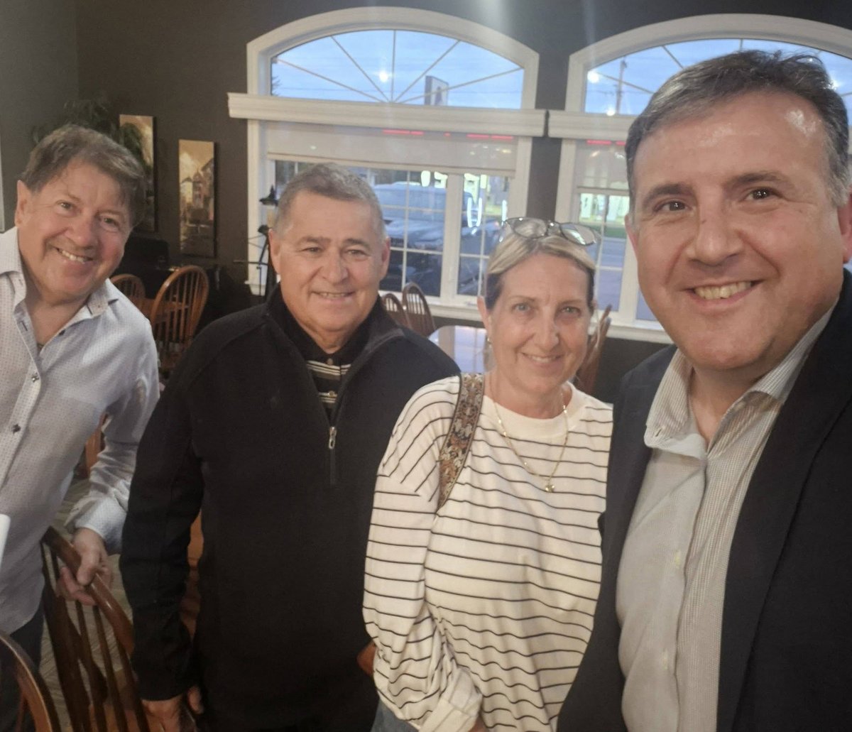 DanielAllainNB's tweet photo. Excellents échanges avec les membres du PC à Champdoré/Saint-Antoine, Dieppe, et Riverview!

N’oubliez pas de :  
✅ Surveiller votre boîte aux lettres pour recevoir votre bulletin de vote. 
✅ Le remplir et le retourner par la poste avant le 5 octobre.  
✅ Communiquer avec nous si vous avez besoin d’aide.

-------------

Great discussions with PC members in Champdoré/Saint-Antoine, Dieppe and Riverview!

Be sure to:  
✅ Check the mail for your ballot. 
✅ Complete and mail it back before Oct 5.
✅ Contact us if you need assistance.