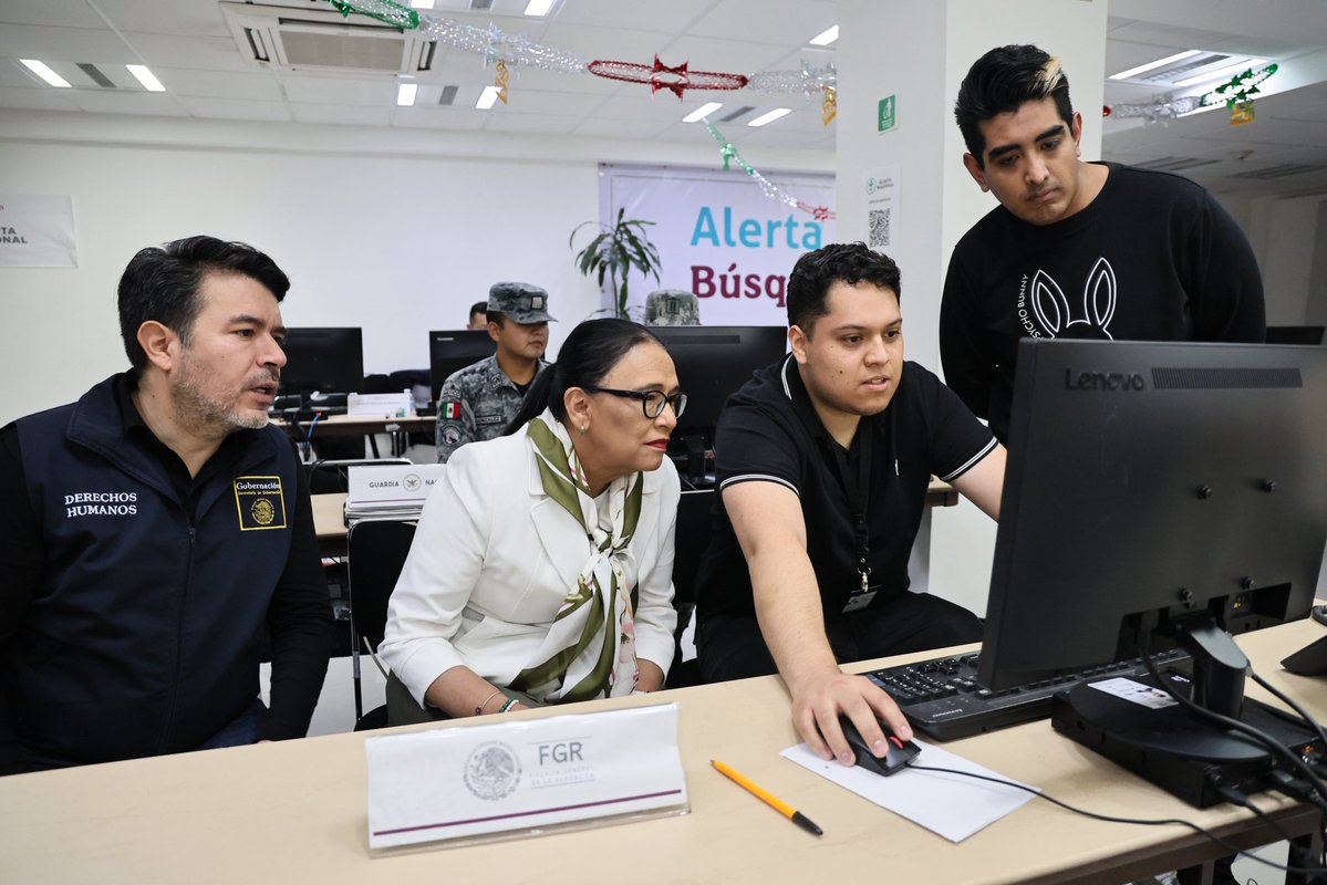 rosaicela_'s tweet photo. Este sábado platicamos con personal de @Busqueda_MX , @SSPCMexico, @GN_MEXICO_ y @FGRMexico que opera el Centro de Mando de la Alerta Nacional de Búsqueda Inmediata #ANBI, las 24 horas los siete días de la semana. El trabajo coordinado ayuda a actuar con rapidez en la localización de personas. 🇲🇽 @Claudiashein @arturomedinap