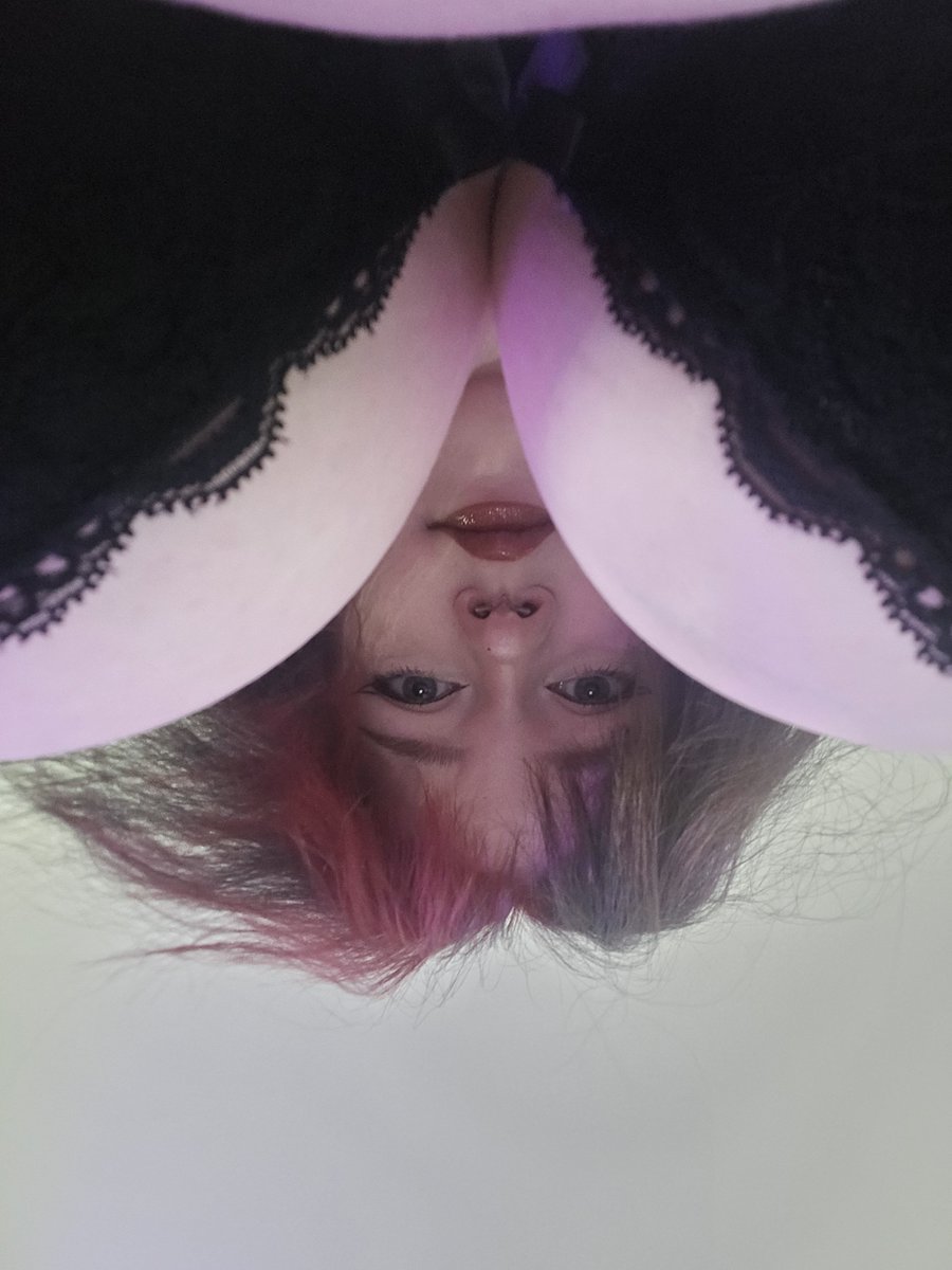 HanahNotMi's tweet photo. Oh hi!! https://t.co/uwyLu0yGuj
