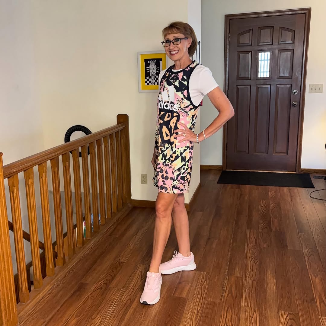 mrs__webber87on's tweet photo. Adidas fit of the day. https://t.co/aI59ywC9Tt