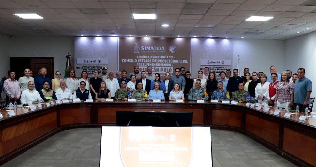 sinaloagobmx's tweet photo. La prevención y protección de las familias sinaloenses es prioridad ante el fenómeno natural “huracán Polo”.

La gobernadora @GracielaDguezN encabezó la sesión extraordinaria del Consejo Estatal de Protección Civil, donde se activó la estrategia preventiva, revisando escenarios y reforzando la coordinación para responder de manera inmediata y efectiva ante cualquier eventualidad.

En Sinaloa se trabaja con responsabilidad y anticipación para fortalecer la capacidad de respuesta y proteger a las familias ante cualquier condición que se presente.