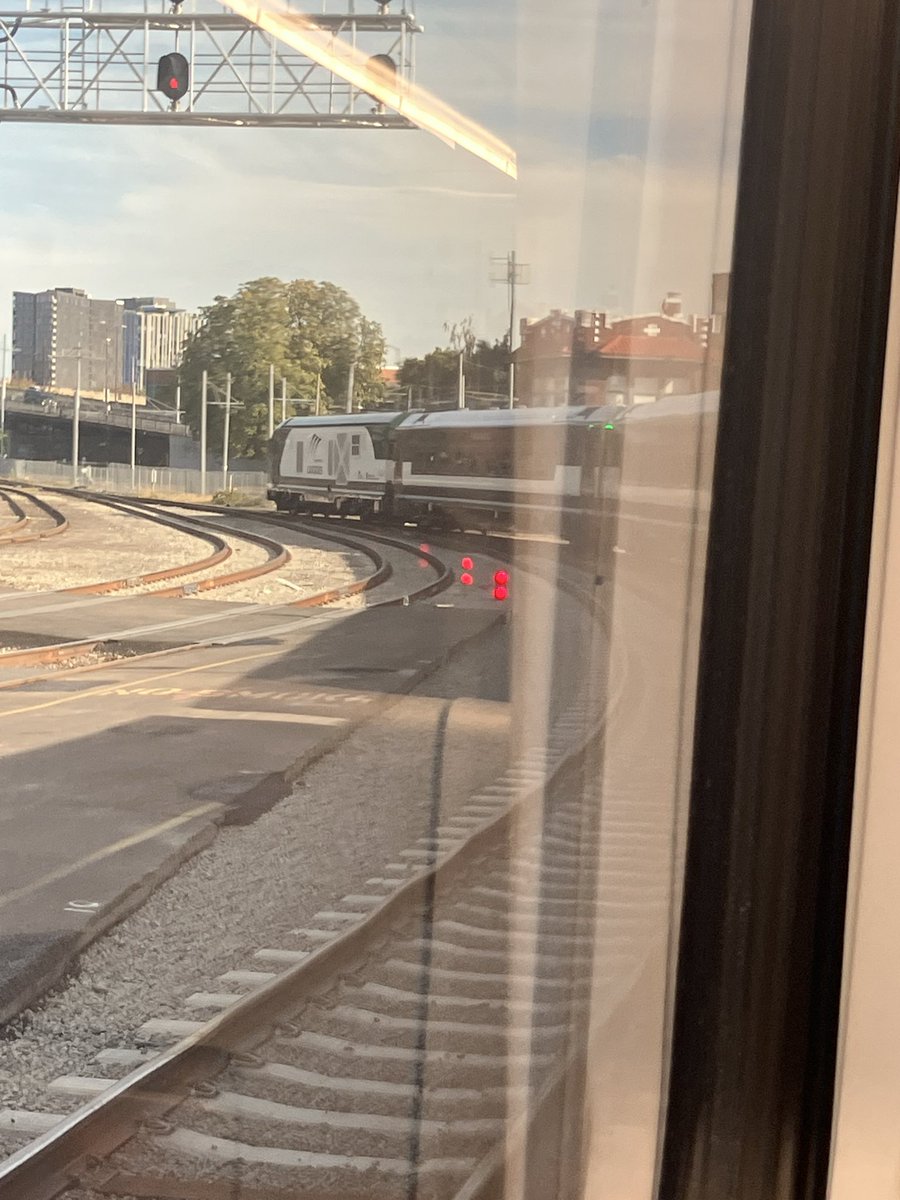 CapitolCurrents's tweet photo. A @milesintransit1-inspired trainception photo aboard the new Amtrak Airo set departing Portland. https://t.co/ephmx7MJOc