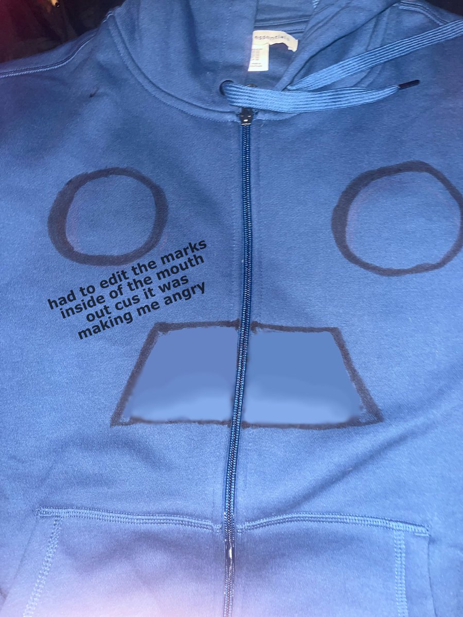kassiebitts's tweet photo. Hi ok making something for my Halloween cosplay ok #Infectedregretevator happy freaking Halloween https://t.co/KRzVfSLuBj