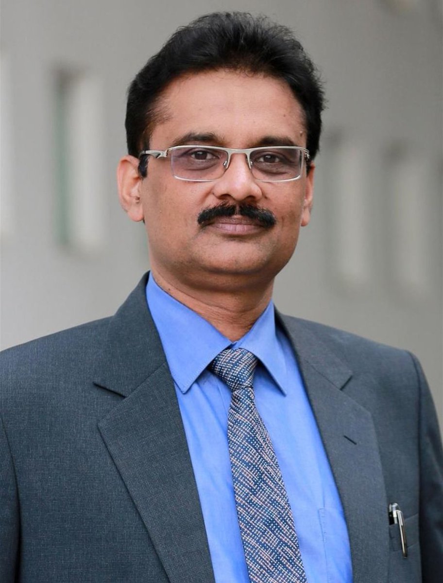 LeftistWorm's tweet photo. meet Ashok Mittal, founder of @lpuuniversity , where students are protesting over an alleged sexual assault.

-was an AAP MP

-replaced Raghav Chadha as AAP's deputy leader

-ED raided properties linked to him and LPU

-9 days later, he joined BJP 

ED raid → BJP switch. Okay https://t.co/6HZEYQ9cg3