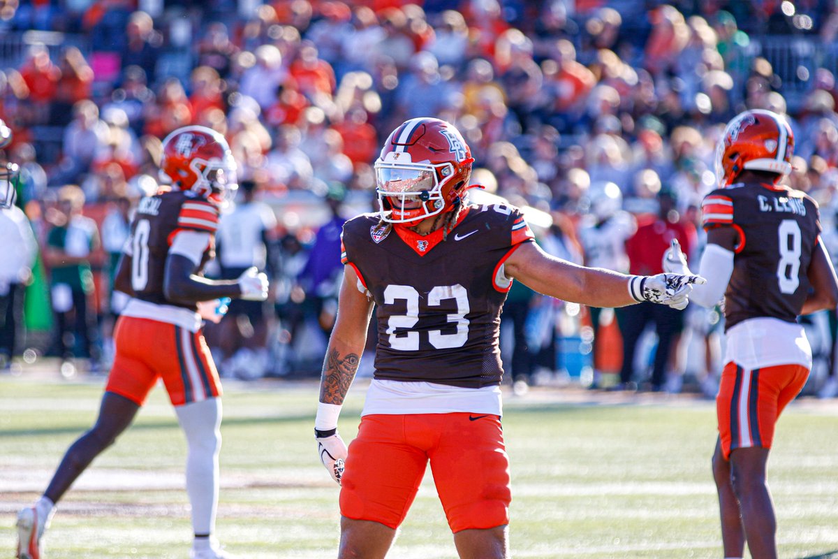 BG_Football's tweet photo. Already with 4.5 sacks, Myles Bradley has set the program record for sacks in a single game based on available records! 

The last player with 3.5+ was Chris Jones against Central Michigan in 2010 with 3.5.

#AyZiggy https://t.co/N03TVQ5fpf