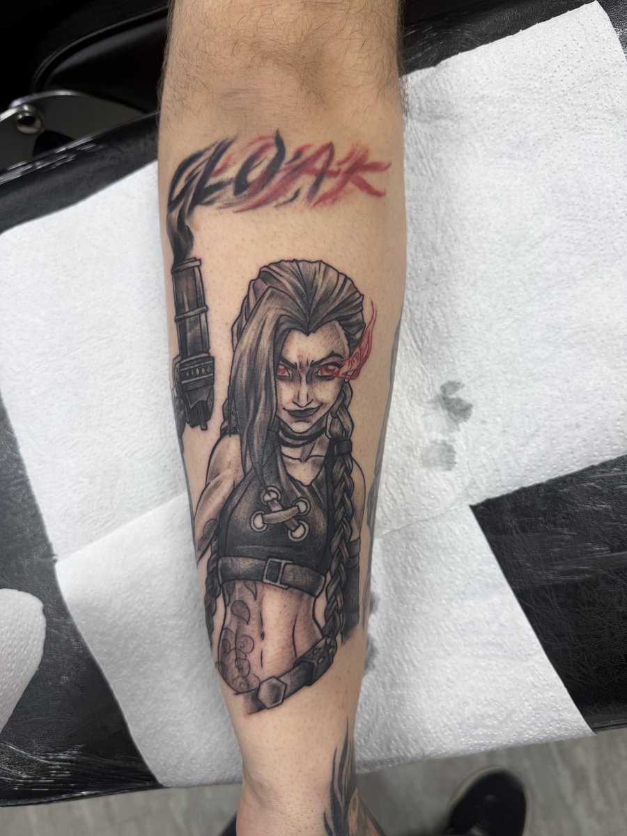 Cloakzillaa's tweet photo. Powder tattoo :) #arcane #jinx #arcane tattoo https://t.co/DlRNmk29Zq