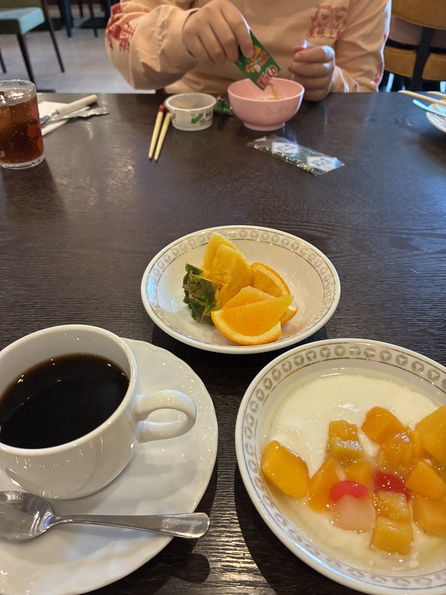 kaporing_jp's tweet photo. 朝食ブュッフェで朝ごはんもお腹いっぱい食べました🙏 https://t.co/eVy4i8dYRm