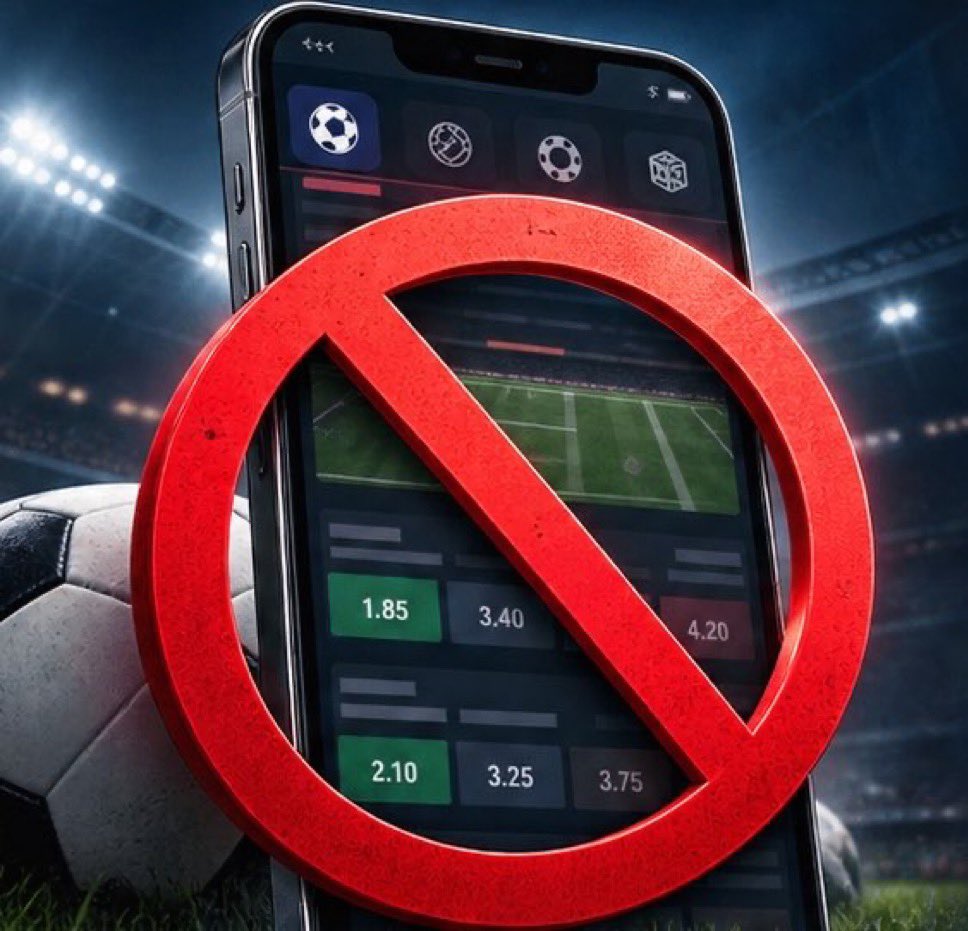 portalbetinfo's tweet photo. 🚨 O mercado ilegal de bets reagiu rapidamente.

Segundo levantamento divulgado pelo jornalista Luiz Bacci, 346 novas plataformas piratas surgiram poucas horas após o anúncio da proibição, ocupando o espaço deixado pelas empresas que atuavam no mercado regulado.

Muitas dessas plataformas operam a partir do exterior, dificultando a fiscalização brasileira.