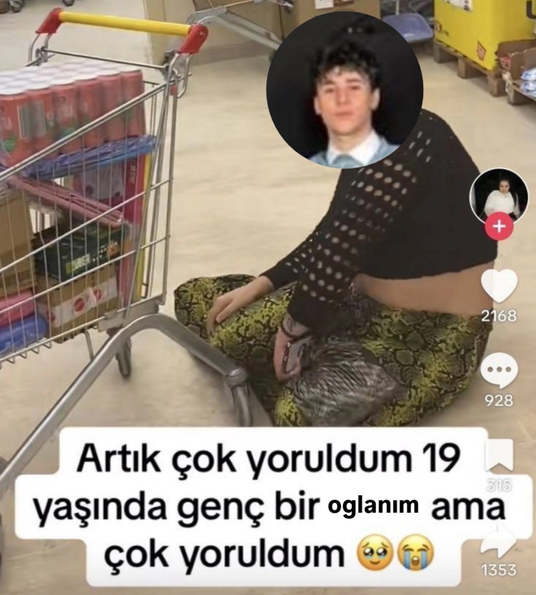 bleed4wme's tweet photo. DURDURAMIYORUM KENDIMI HER SEY COK KOMIK https://t.co/9ijniIOppj