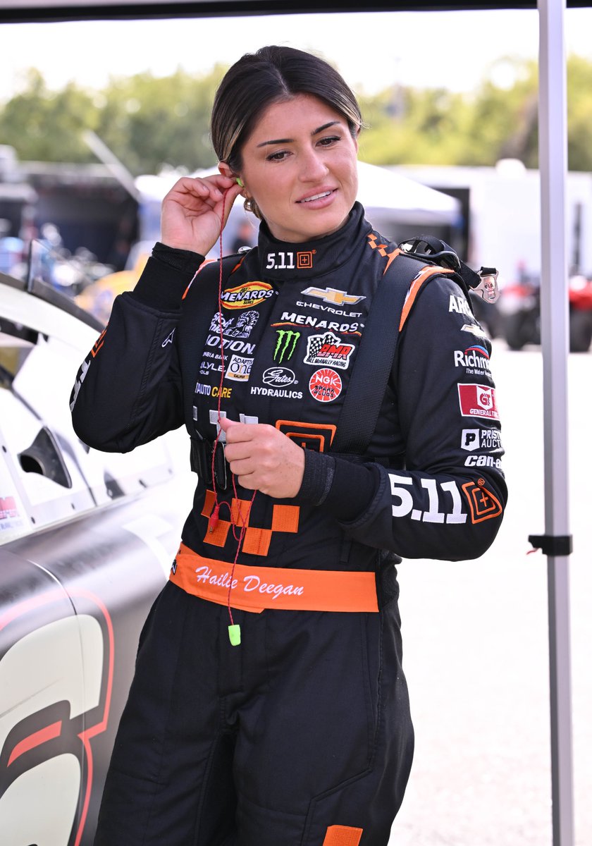 ARCA_Racing's tweet photo. Qualifying at Madera Speedway is GREEN.

Live scoring: https://t.co/zpML9dk2QV https://t.co/p4eGkVJthU