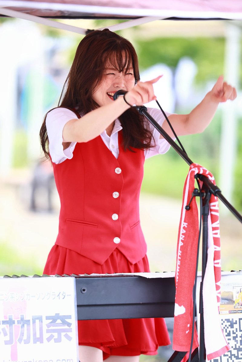 pcxbomb's tweet photo. 初めて西村加奈さんを見ました
今回はしっとりめだったそうですがこれでですか❓️（笑）
圧倒的なパフォーマンスに惹き込まれてしまいました
2026/9/26
.
#西村加奈 #梅小路公園 https://t.co/8AnkFZgAgX