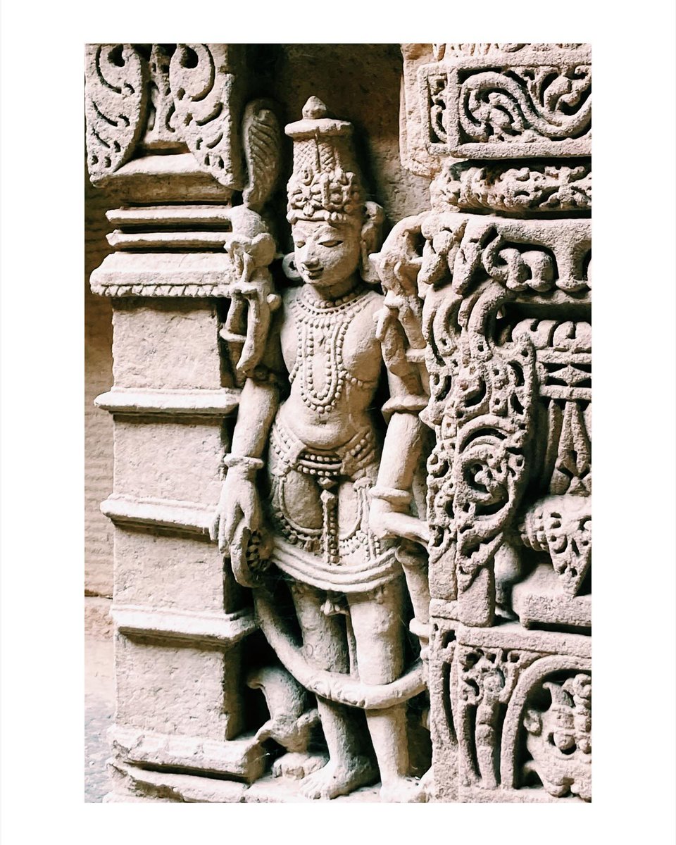 LyndonLuntad's tweet photo. Gujarat Day 4. A long drive to the Little Rann of Kutch with incredible stops: Patan’s stunning stepwell, Patola weavers creating double-ikat saris, and a sun temple filled with intricate carvings. Another fantastic day. https://t.co/PrQw2EVD8r