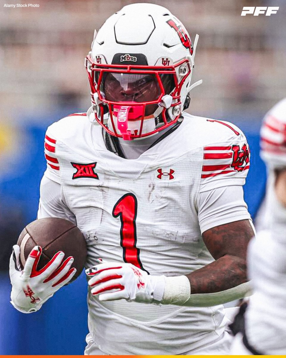 PFF_College's tweet photo. Utah RB Wayshawn Parker | Week 4 vs Iowa State:

🔴 23 Touches
🔴 239 Total Yards
🔴 3 Touchdowns

@Utah_Football https://t.co/2PUbcrl8og