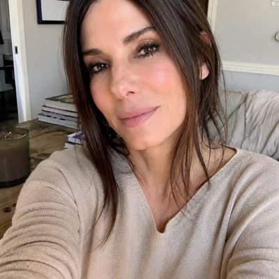sandrabullfxb's tweet photo. #NewProfilePic https://t.co/clVynKvVaF
