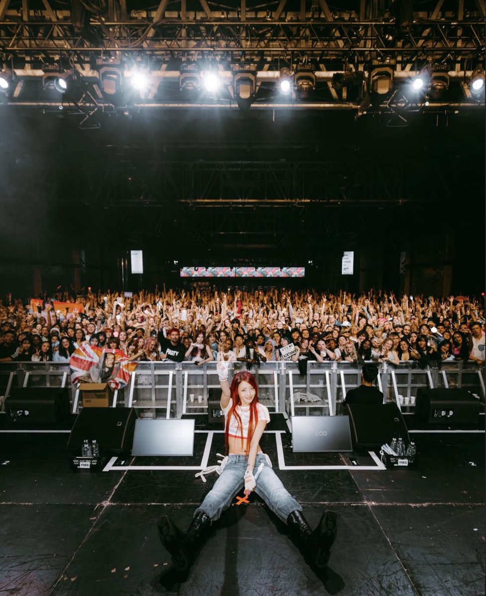 YVES_BRASIL's tweet photo. 🍏 Atualizações do festival Margins United em seu Instagram com a Yves.

#YVES #이브 @Yves___official https://t.co/6yfurDWDMA