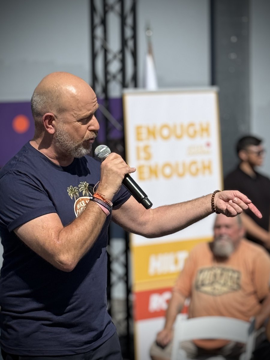 gdollarhyde's tweet photo. Went to a Steve Hilton rally today in Thousand Oaks. I think he's got the goods and he has done the homework! I like his plans for tax reduction and prosecuting corruption. #HILTONFORGOVERNOR #STEVEHILTON https://t.co/GHAhJScD7F