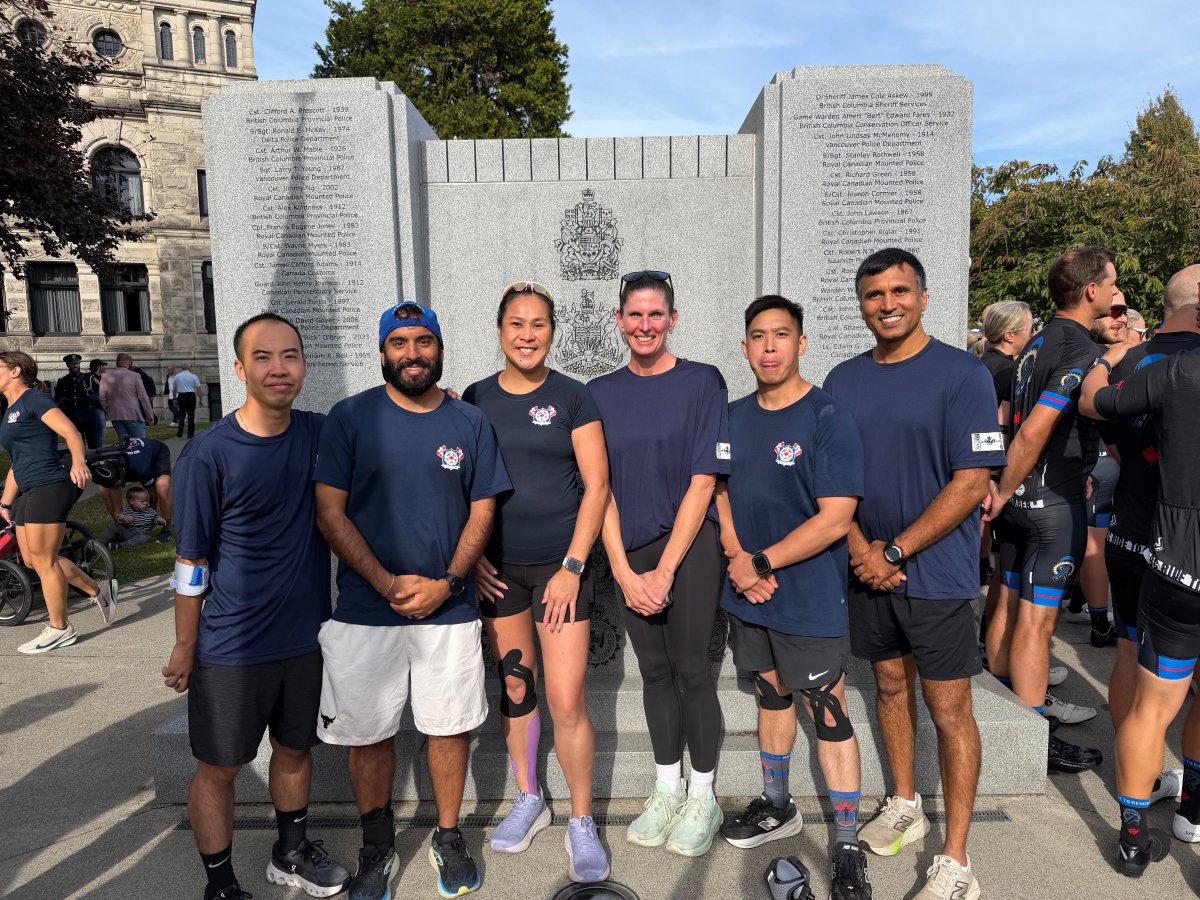 BurnabyRCMP's tweet photo. The #RunToRemember has reached its destination! Burnaby members joined in this annual event to honour all those who lost their lives in the line of duty in B.C., with every kilometre representing a fallen officer. Thank you to everyone who took part in the run &amp; #RideToRemember. https://t.co/TdOa76FbCP