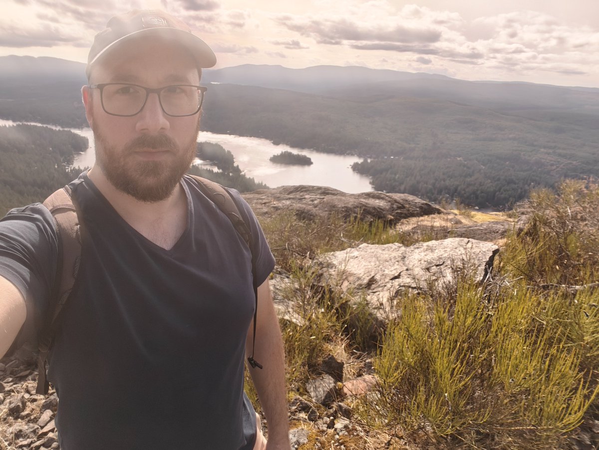 ResolveReviews's tweet photo. Hike https://t.co/TVeZdfsE6D