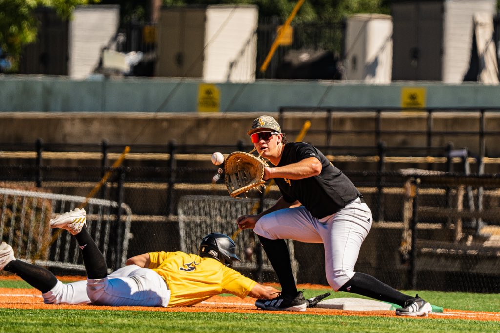 SouthernMissBSB's tweet photo. 𝐁𝐚𝐜𝐤 𝐢𝐧 𝐁𝐮𝐬𝐢𝐧𝐞𝐬𝐬 😎 

#OTR | #ETM | #SMTTT https://t.co/V2jajQTV9L